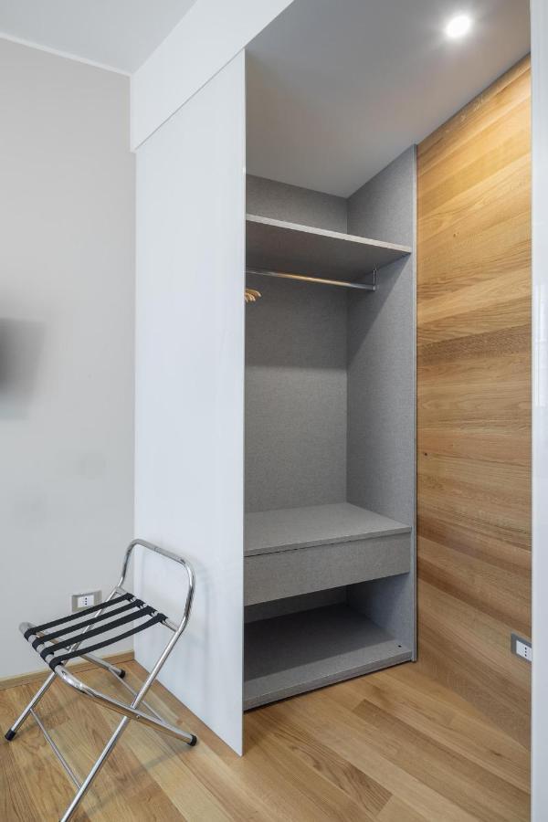30Cavour Luxury Suites Pavia Exteriör bild
